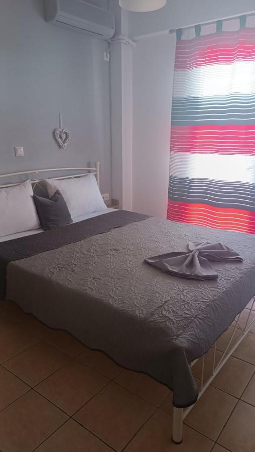 Vasilis Lägenhet Rafína Exteriör bild